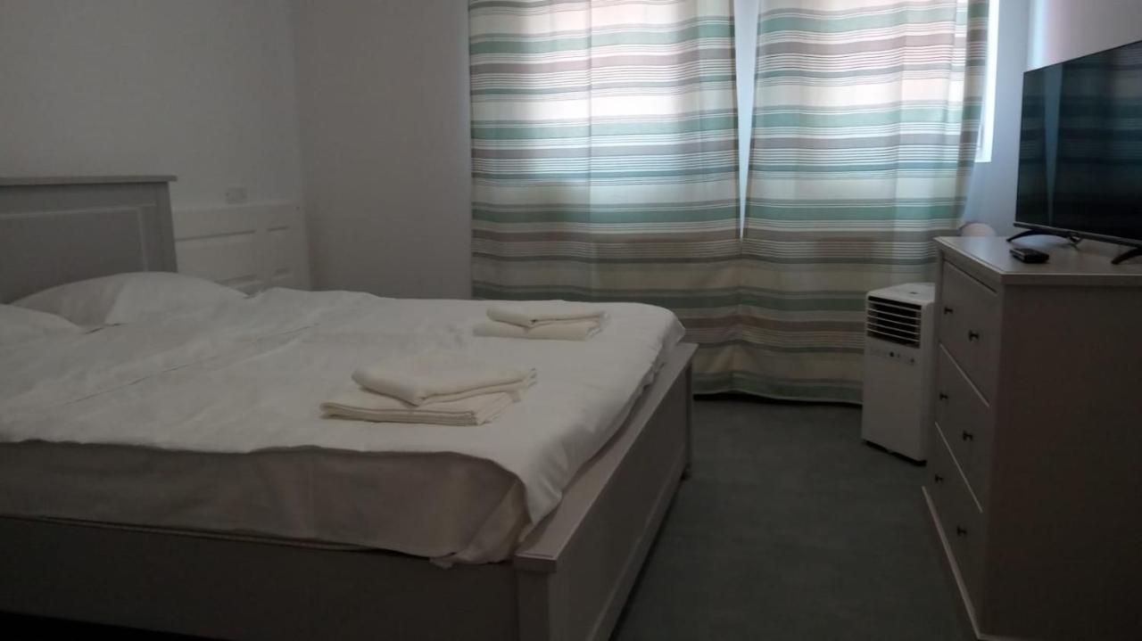 Hunedoara Sport Confort Hotel エクステリア 写真