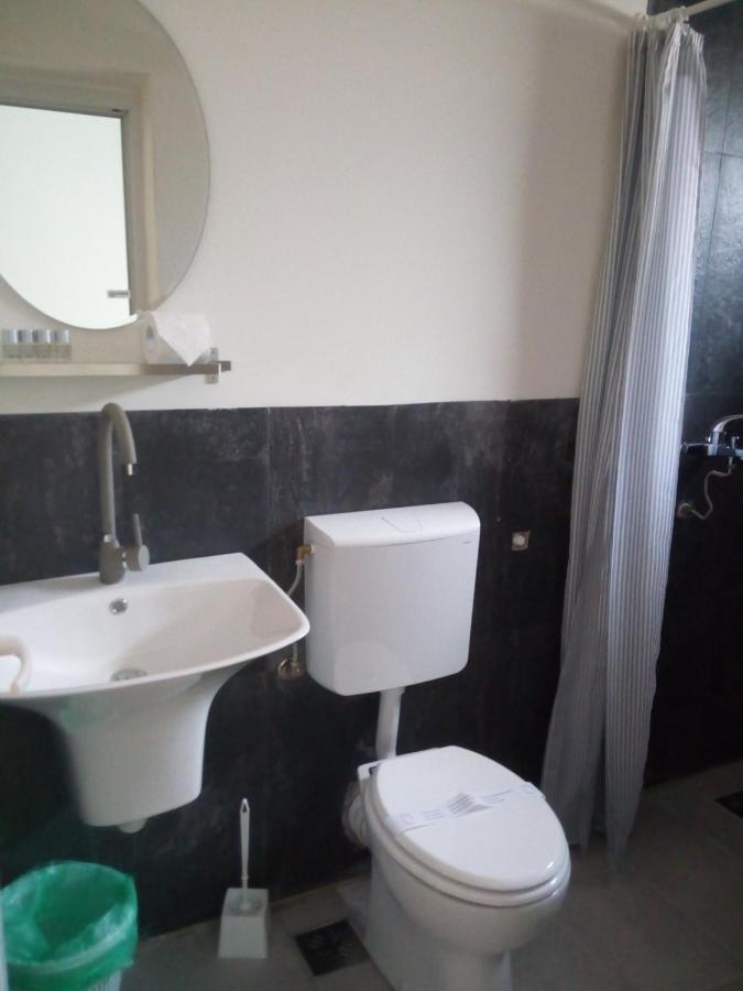 Hunedoara Sport Confort Hotel エクステリア 写真