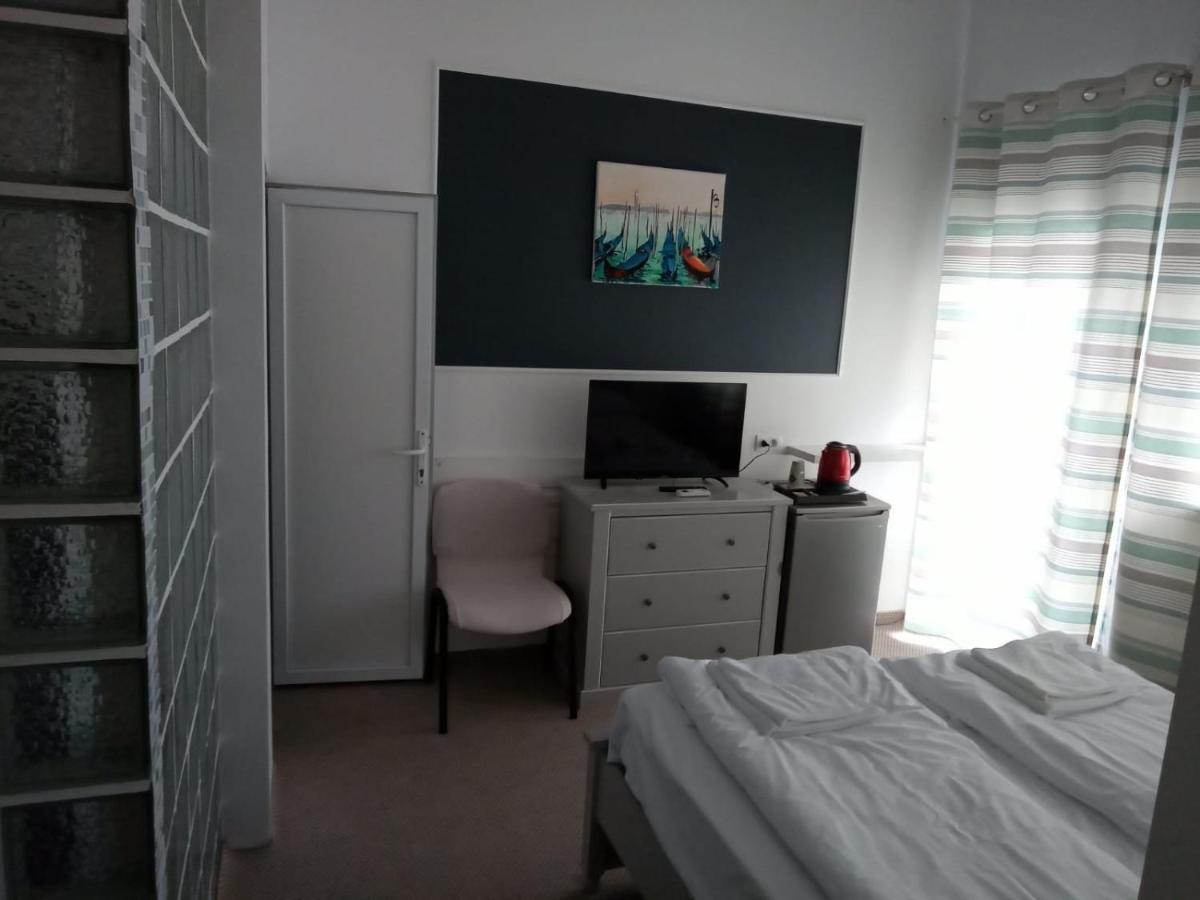 Hunedoara Sport Confort Hotel エクステリア 写真